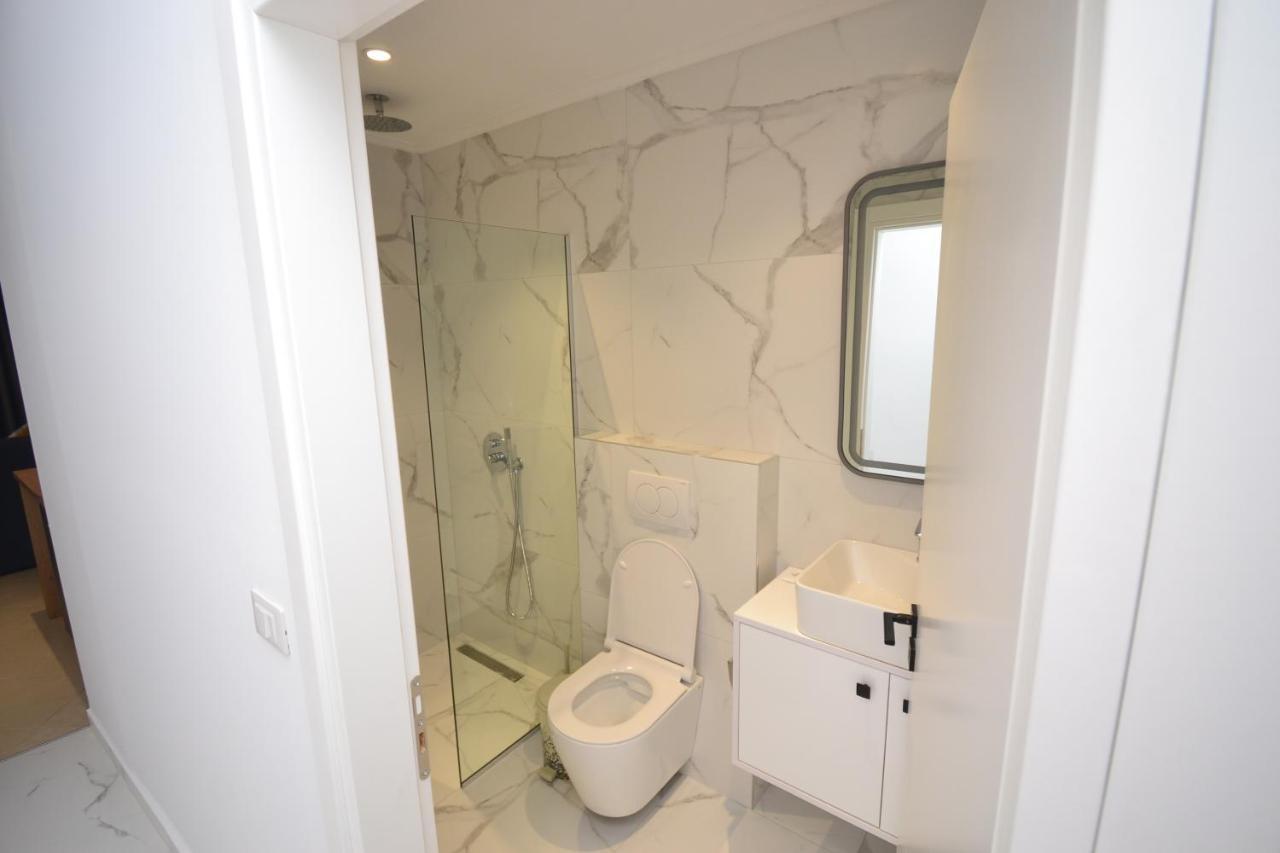 E&l Luxury * Sarandë